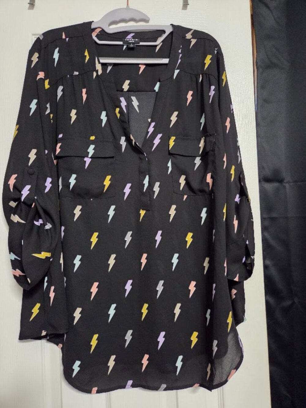 Torrid Harper Lightning Bolt Georgette Blouse Black 2X 18/20